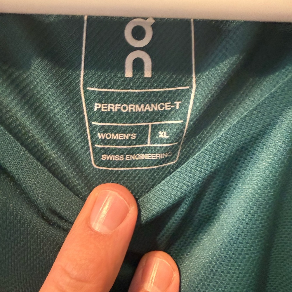 On Running Performance Teal Women's T-Shirt - Picture 2 of 3